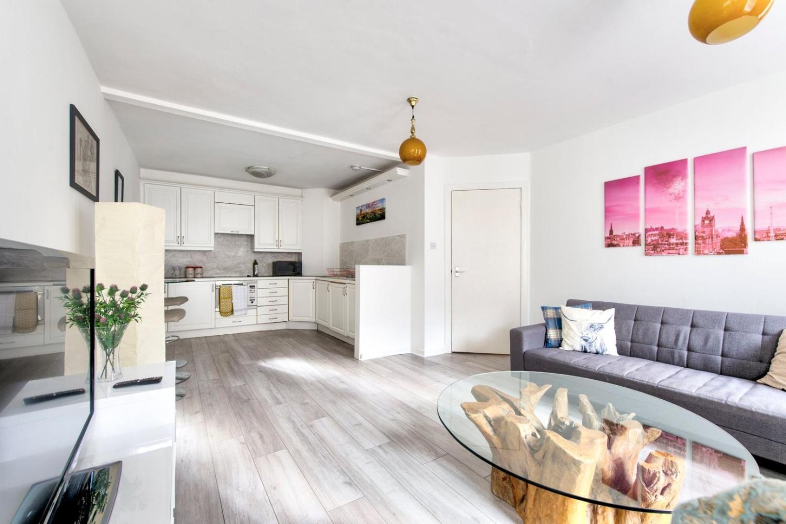 エディンバラGuestready - Bright & Airy 1Br Flat In Centerアパートメント エクステリア 写真