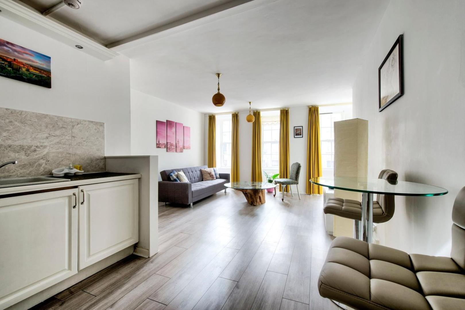 エディンバラGuestready - Bright & Airy 1Br Flat In Centerアパートメント エクステリア 写真